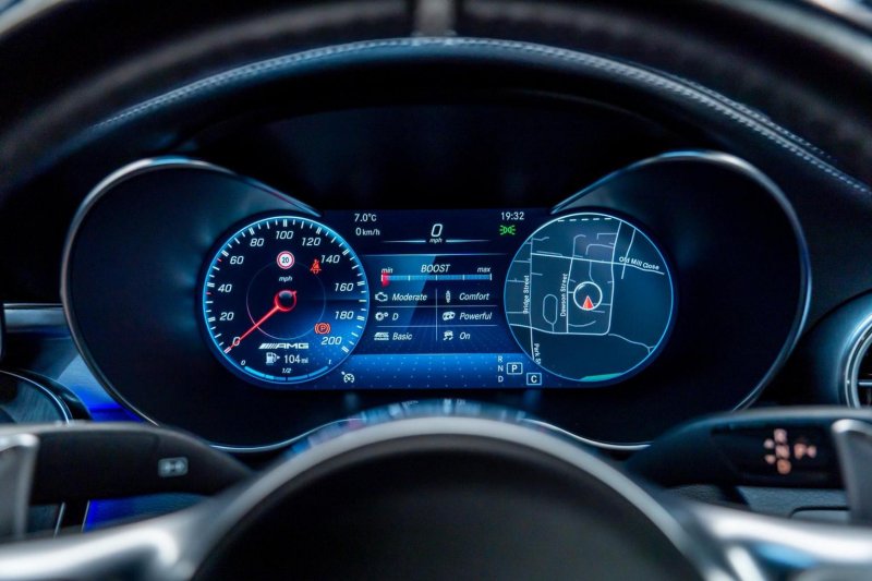 MERCEDES-BENZ C CLASS