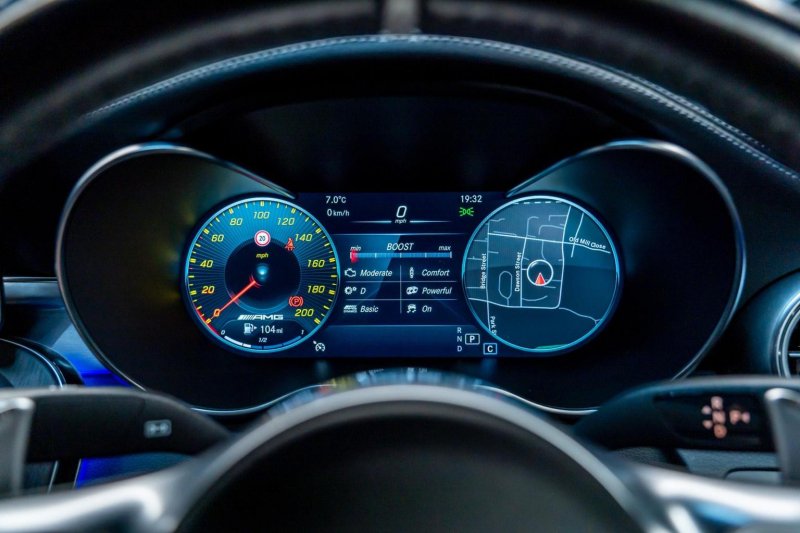 MERCEDES-BENZ C CLASS