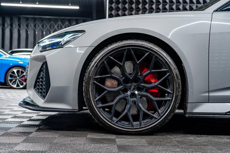 AUDI RS6