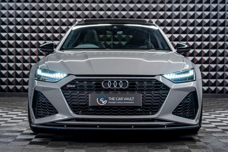 AUDI RS6
