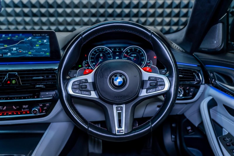 BMW M5