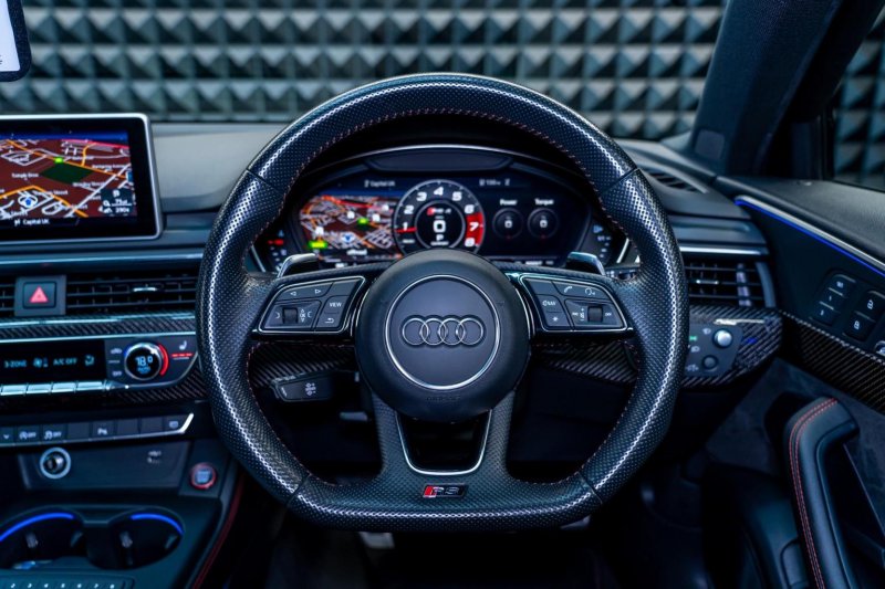 AUDI RS4