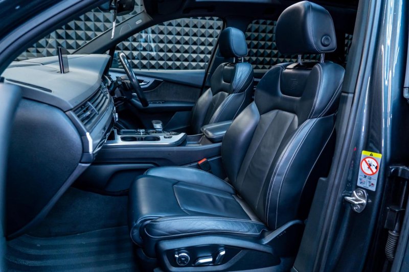 AUDI SQ7