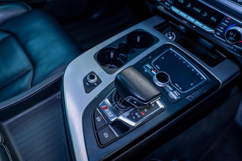 AUDI SQ7