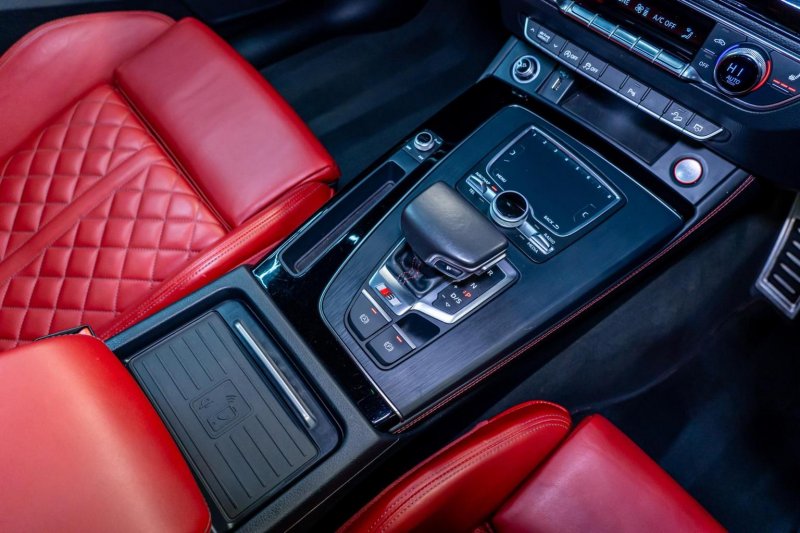 AUDI SQ5