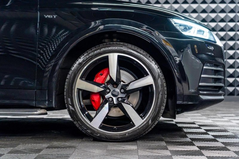 AUDI SQ5
