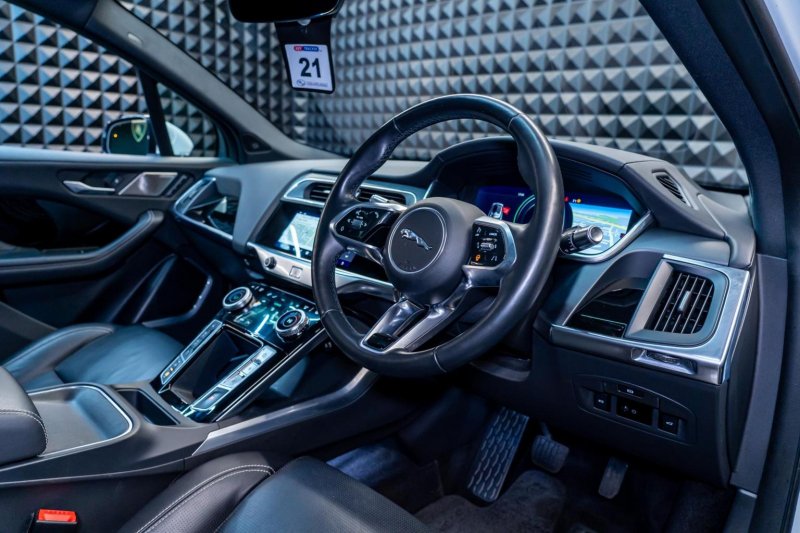 JAGUAR I-Pace