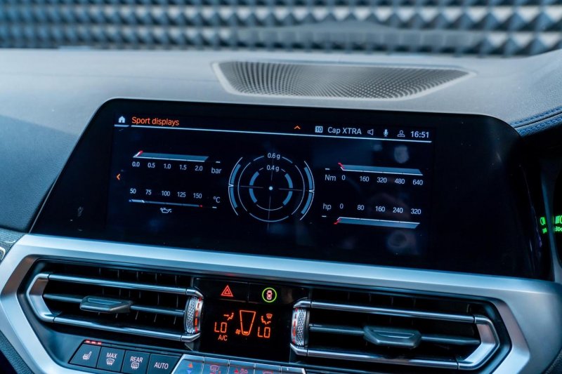 BMW 3 SERIES