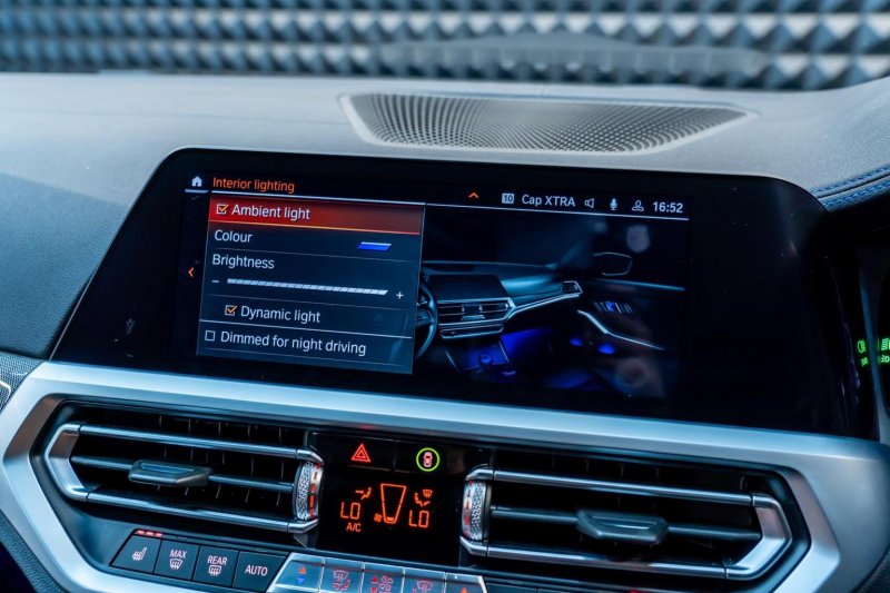 BMW 3 SERIES