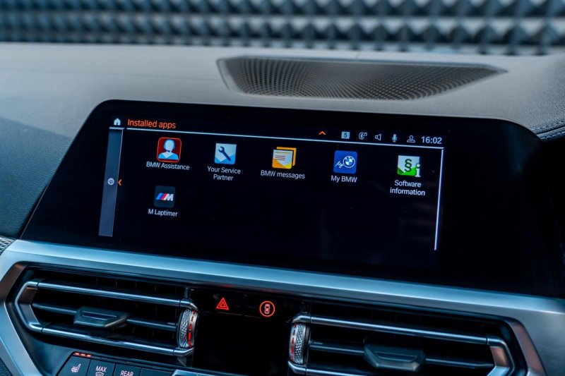 BMW 3 SERIES