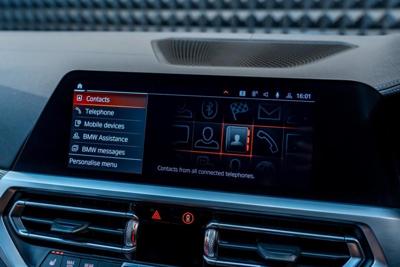 BMW 3 SERIES