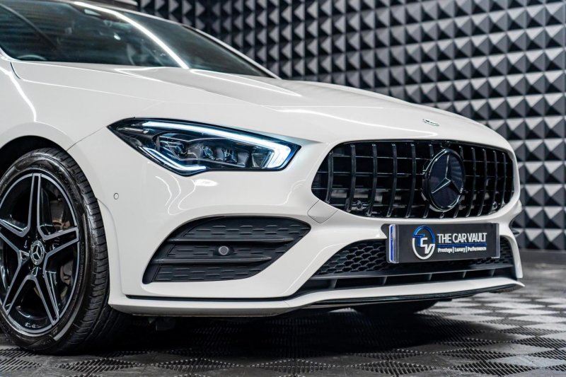 MERCEDES-BENZ CLA
