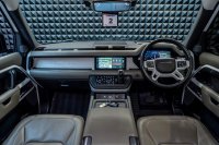 LAND ROVER DEFENDER 110